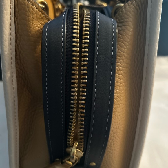 NWT COACH DISNEY ROGUE 25 PEBBLE LEATHER BAG WITH CROSSBODY STRAP. - Picture 2 of 6